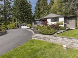 522 EVERGREEN PLACE  North Vancouver, BC V7N 2Z2