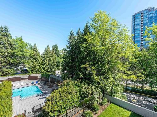 306 9521 Cardston Court, Burnaby, BC 