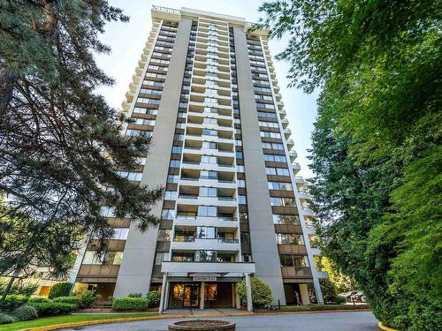 306 9521 Cardston Court, Burnaby, BC 