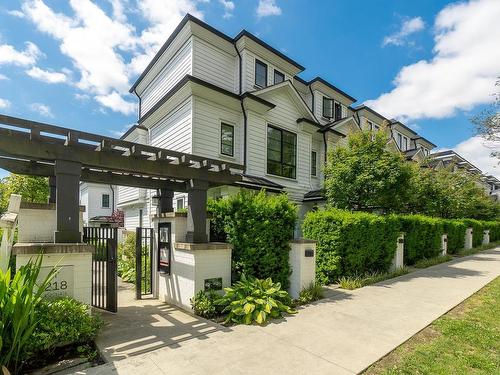 2 218 W 62Nd Avenue, Vancouver, BC 