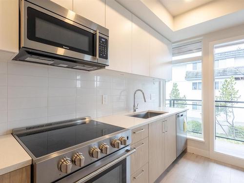 406 5535 Hastings Street, Burnaby, BC 