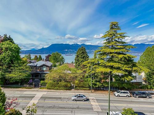 4570 W 4Th Avenue, Vancouver, BC 