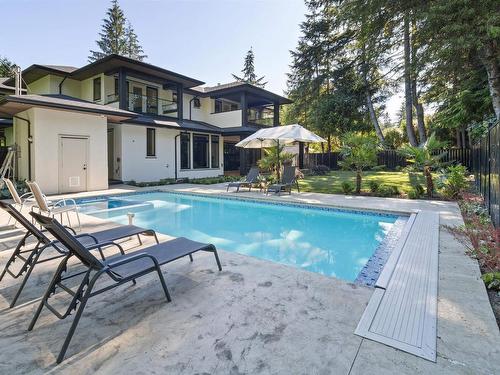 565 Mathers Avenue, West Vancouver, BC 