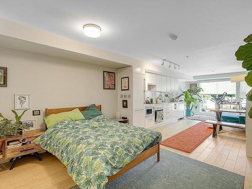 210 2508 Fraser Street, Vancouver, BC 