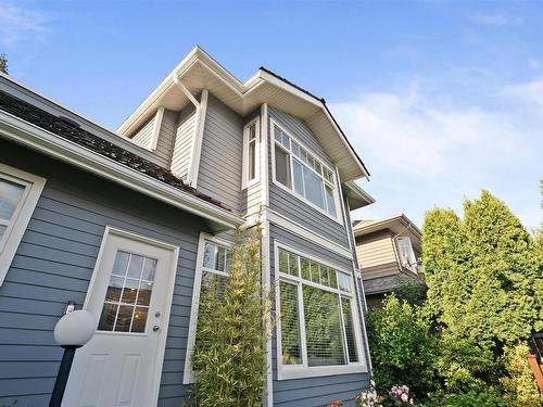1 231 W 17Th Street, North Vancouver, BC 