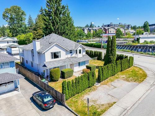 729 Henderson Avenue, Coquitlam, BC 