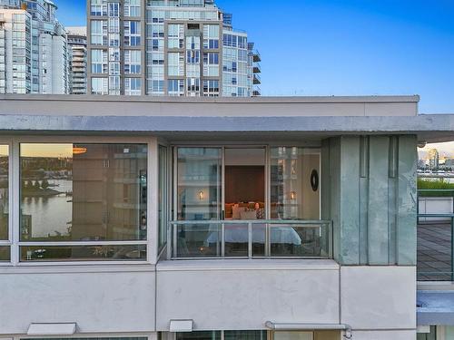 1006 1288 Marinaside Crescent, Vancouver, BC 