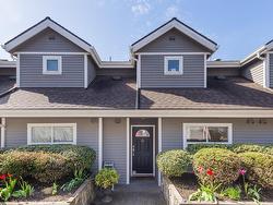 107 222 W 4TH STREET  North Vancouver, BC V7M 1H7