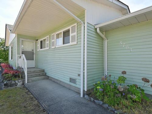 5703 Dolphin Street, Sechelt, BC 