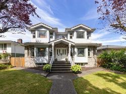 3377 PRICE STREET  Vancouver, BC V5R 5P8