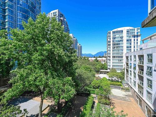 502 1159 Main Street, Vancouver, BC 