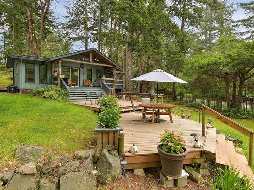 195 Cherry Tree Lane, Mayne Island, BC 