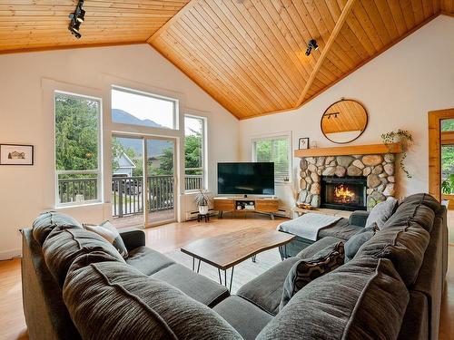 1714 Pinewood Drive, Pemberton, BC 