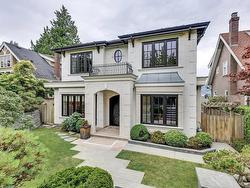 3963 W 11TH AVENUE  Vancouver, BC V6R 2L1