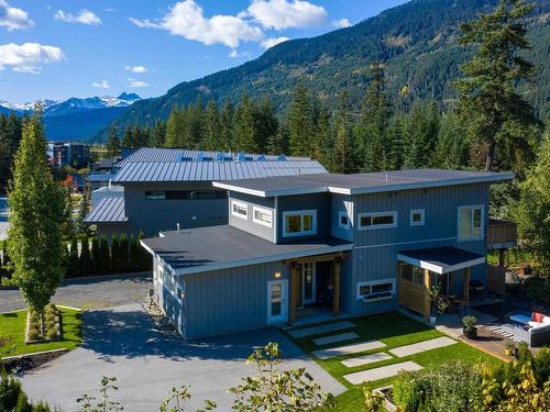 1087 Madeley Place, Whistler, BC 