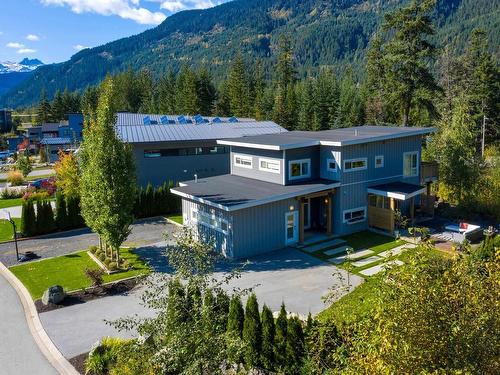 1087 Madeley Place, Whistler, BC 