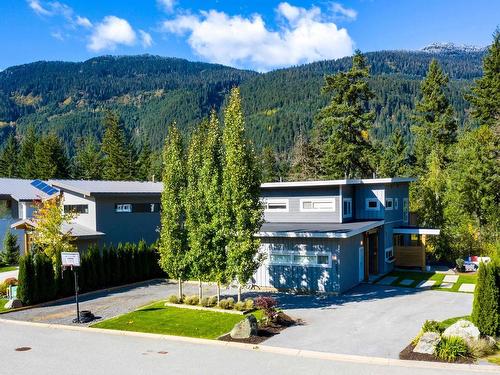 1087 Madeley Place, Whistler, BC 