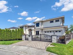 7660 DECOURCY CRESCENT  Richmond, BC V7C 4E9