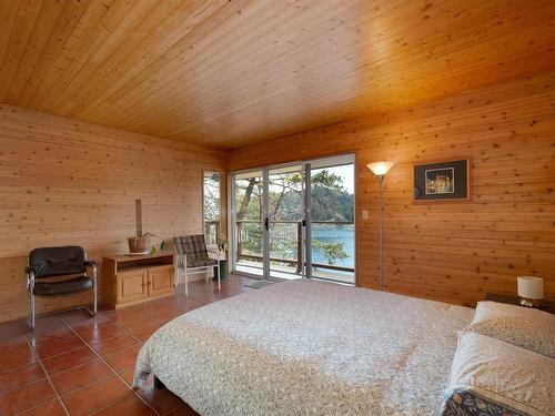 345 David Road, Bowen Island, BC 