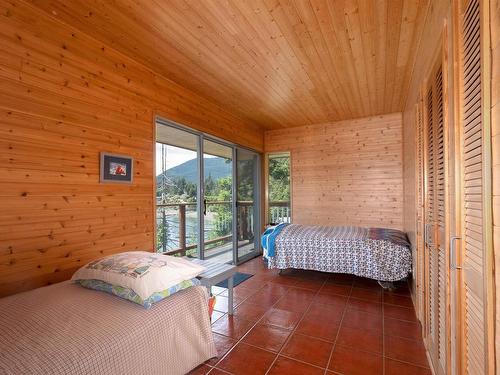 345 David Road, Bowen Island, BC 