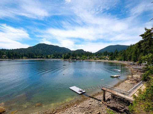 345 David Road, Bowen Island, BC 