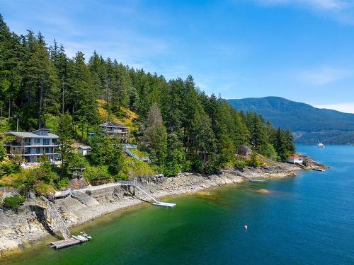 345 David Road, Bowen Island, BC 