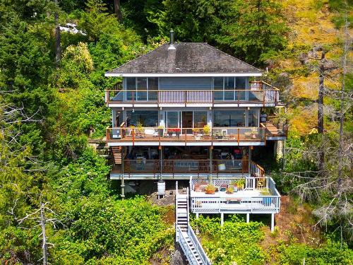 345 David Road, Bowen Island, BC 