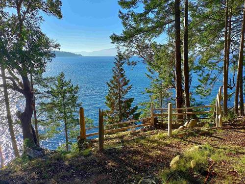 1025 Mountain Road, Salt Spring Island, BC 