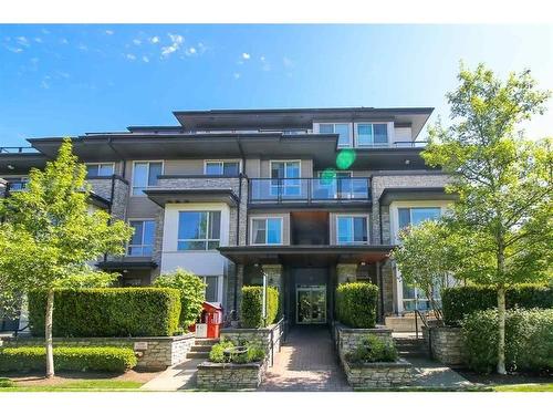 601 7488 Byrnepark Walk, Burnaby, BC 