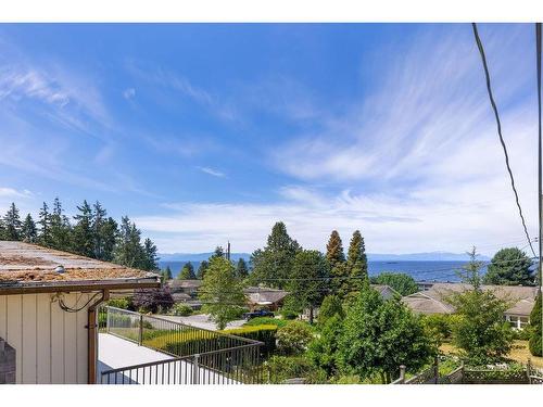 4730 Laurel Avenue, Sechelt, BC 