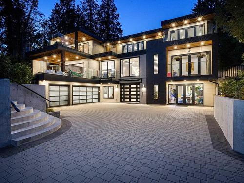 1497 Queens Avenue, West Vancouver, BC 