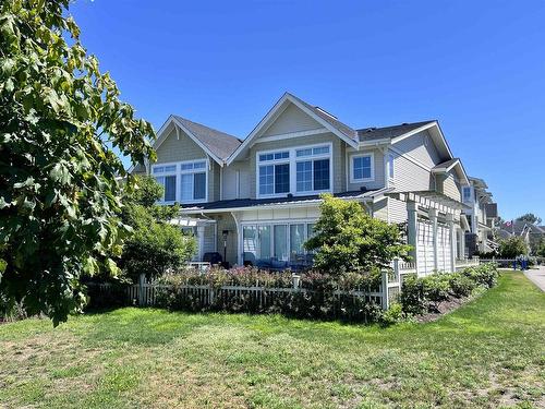 1 5551 Admiral Way, Delta, BC 