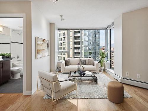 907 58 Keefer Place, Vancouver, BC 