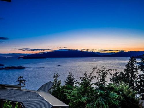 5134 Pitcairn Place, West Vancouver, BC 