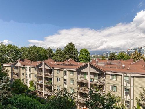 616 518 Moberly Road, Vancouver, BC 