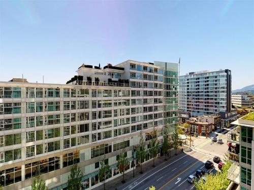 803 138 E Esplanade, North Vancouver, BC 