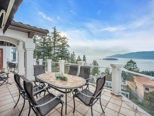 5051 Meadfeild Road, West Vancouver, BC 