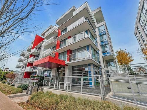 211 677 W 41St Avenue, Vancouver, BC 