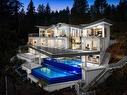 4580 Marine Drive, West Vancouver, BC 