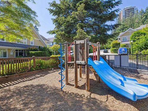 8 6878 Southpoint Drive, Burnaby, BC 