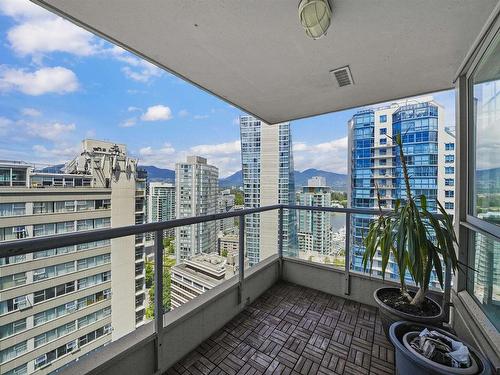 2104 1420 W Georgia Street, Vancouver, BC 