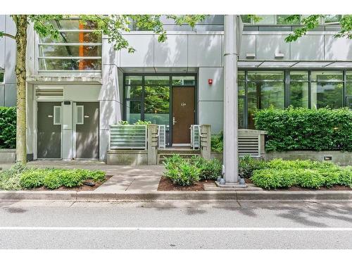 129 W 1St Avenue, Vancouver, BC 