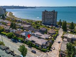 204 2388 MARINE DRIVE  West Vancouver, BC V7V 1K8