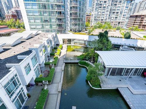 805 1199 Marinaside Crescent, Vancouver, BC 