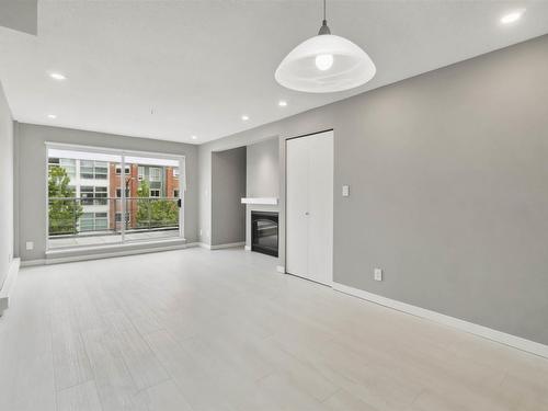 6 2880 W 4Th Avenue, Vancouver, BC 