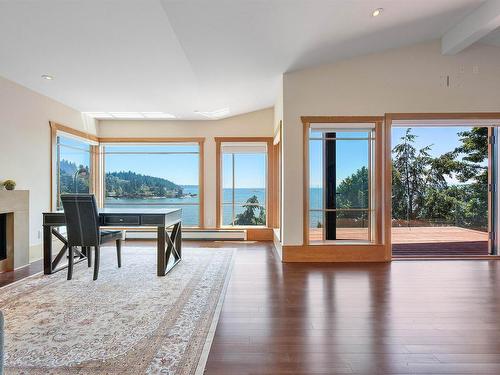 5812 Eagle Island, West Vancouver, BC 