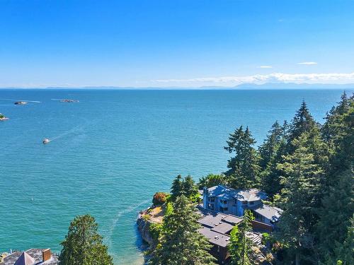 5812 Eagle Island, West Vancouver, BC 