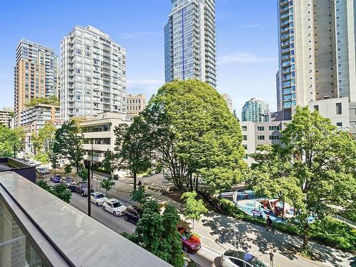 303 535 Smithe Street, Vancouver, BC 