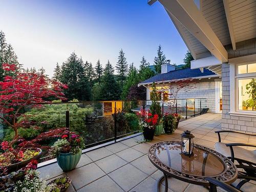 4696 Woodgreen Drive, West Vancouver, BC 