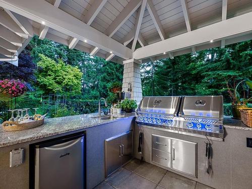 4696 Woodgreen Drive, West Vancouver, BC 